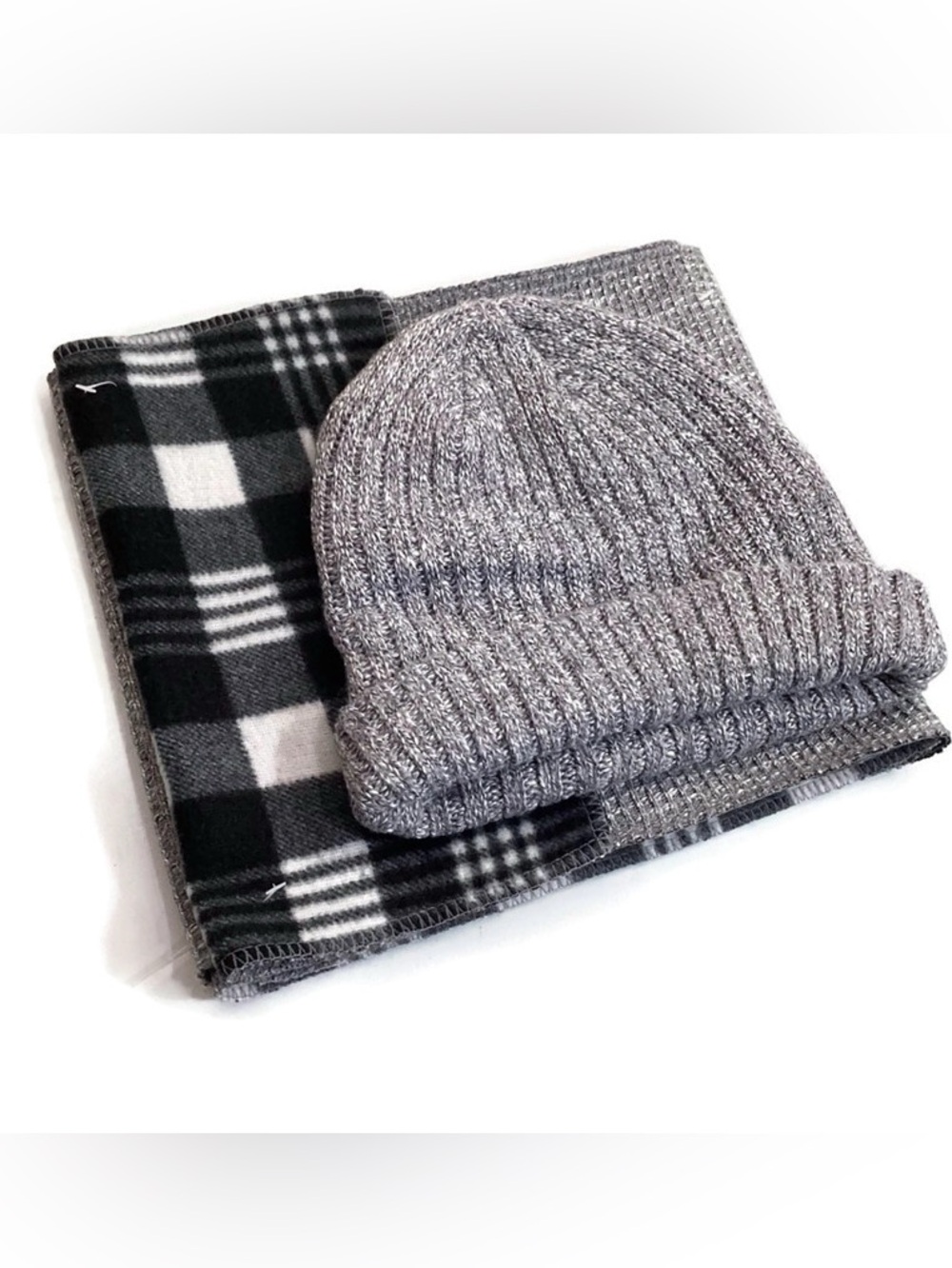 New in box Hat and Scarf set